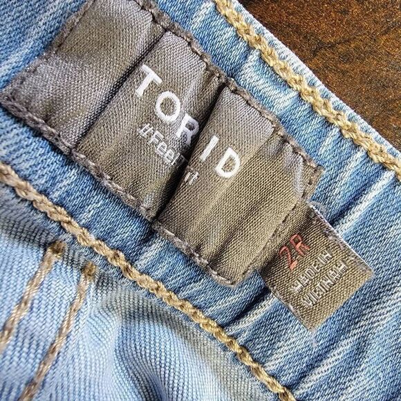 Torrid Pull On Boyfriend Straight Stretchy Jean SZ 2 (18-20) Light Wash Drawstri - Picture 5 of 5